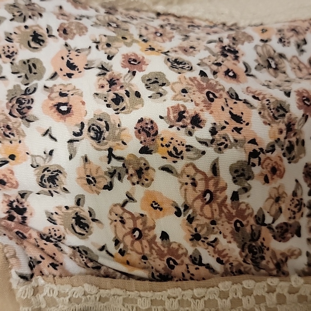 BiBi Women's Tan and Cream Long Sleeve Top - Picture 3 of 8